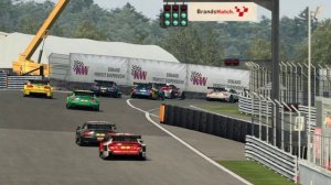 RaceRoom Racing Experience - DTM 2013 Season at Brands Hatch