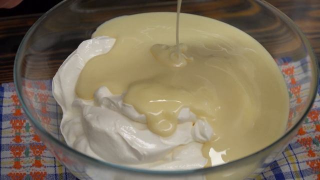 ТОРТ ДАМСКИЙ КАПРИЗ. НОВЫЙ СПОСОБ. ОЙ КАК ВКУСНО! Кулинарим Вместе