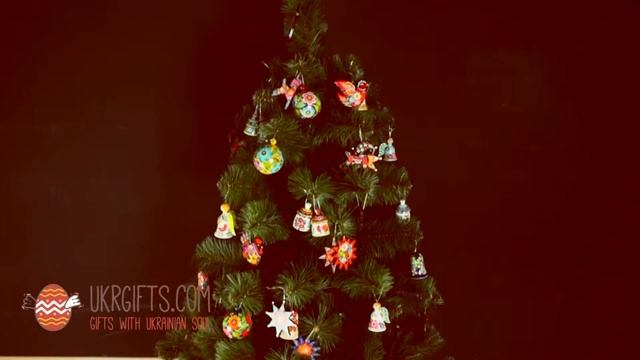 Елочные игрушки ручной работы с Петриковской росписью