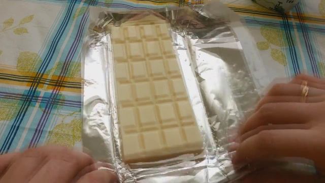 Пористая белая плитка Каждый День смотреть онлайн