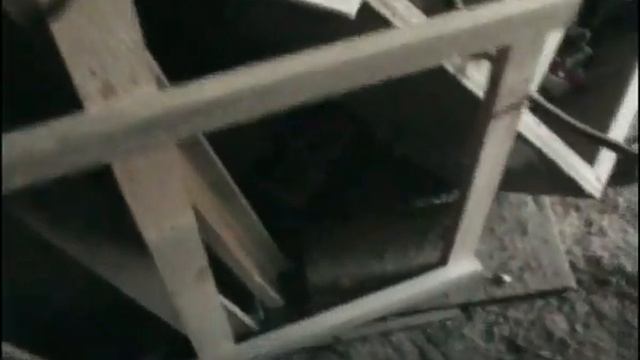 Пильный стол для пчеловода, дешево и просто.