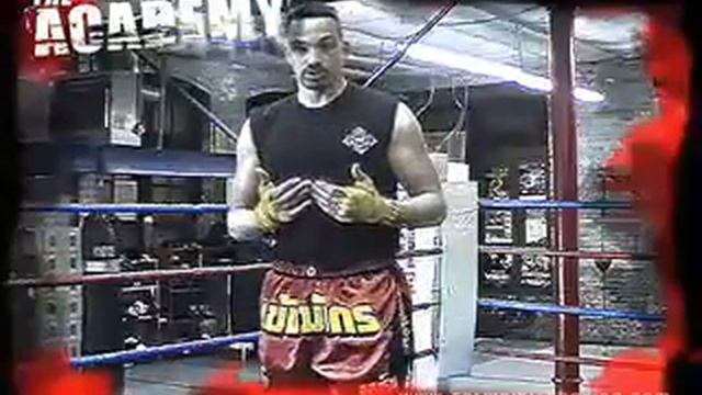 Акдемия Муай-Тай - удары коленями смотреть онлайн