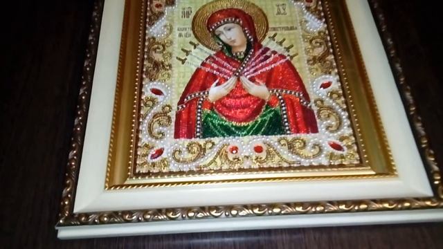 Икона бисером "Семистрельная" с красными камнями