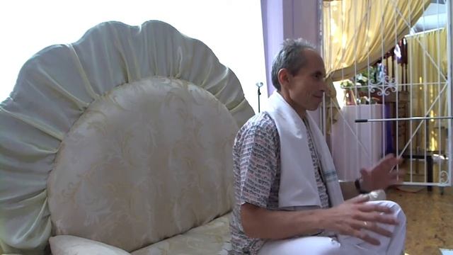 2015.06.09, Вт. - СПб, КЦ Гаура. ШБ 01.11.25. Е.М. Према-Санкиртана Пр. смотреть онлайн