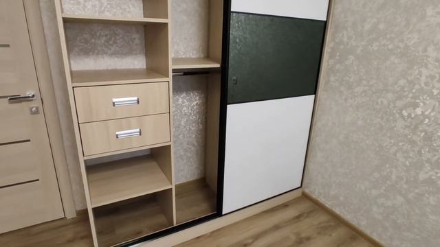 Вмонтована шафа купе
