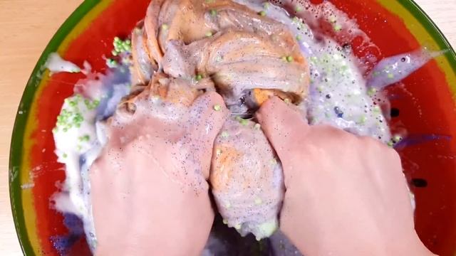 Making Slime With Gloves - Mixing Ingredients - Popping 10-Gloves смотреть онлайн