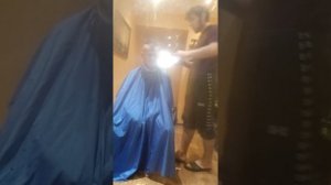 headshave men.Бритье головы,таджик бача бреет голову русскому мужику.