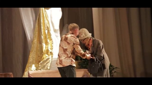 «Застрелиться из-за женщины».