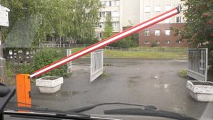 Автоматический шлагбаум медгородка работает / 31-08-2023