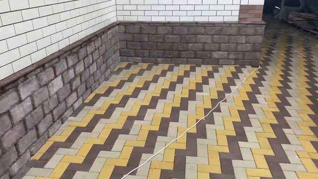 Облицовка цоколя декоративным камнем