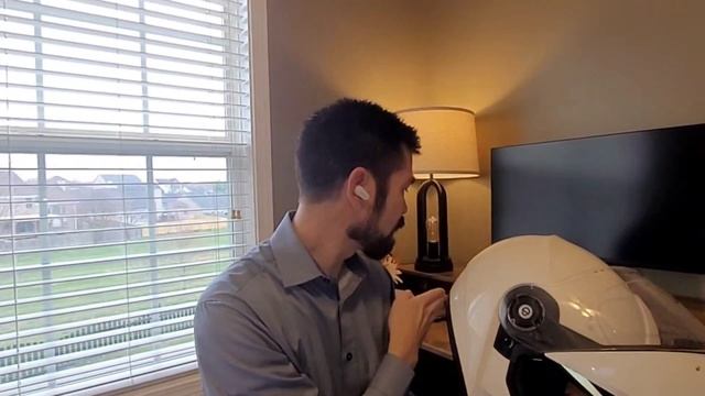 Motorcycles & Premium Bluetooth Noise Canceling Earbuds. Who got ANC right for 2023? $1000 of buds. смотреть онлайн