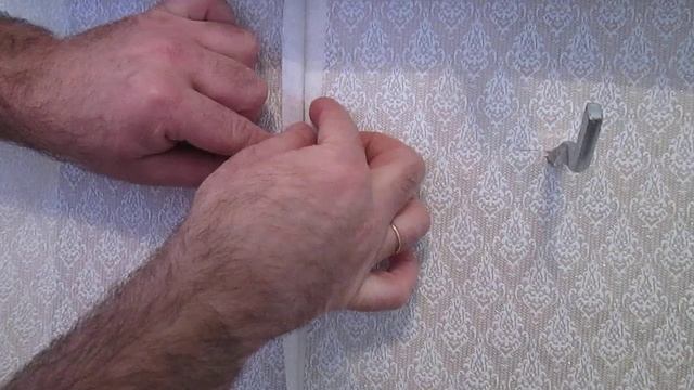 Подрезка обоев. Как сделать стык обоев правильно смотреть онлайн