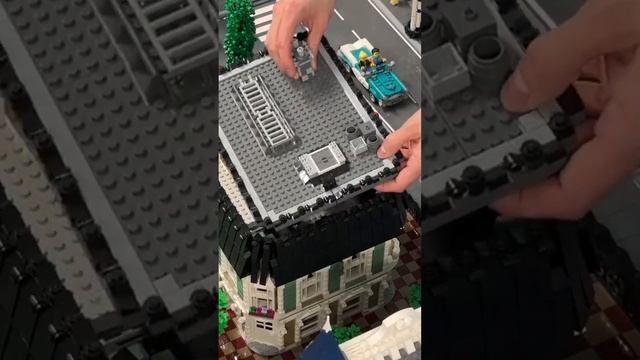 А ты знаешь, когда был запатентован легендарный кирпичик LEGO?