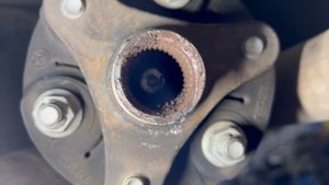 Как определить на подъемнике, что слизало шлицы (не раскручивая): показываем, разбираем, убеждаемся