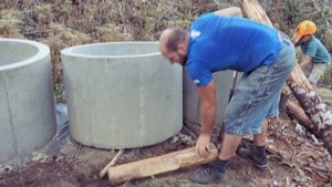 Колодец своими руками. Часть 2 - Как я нашел воду и вскрыл родник