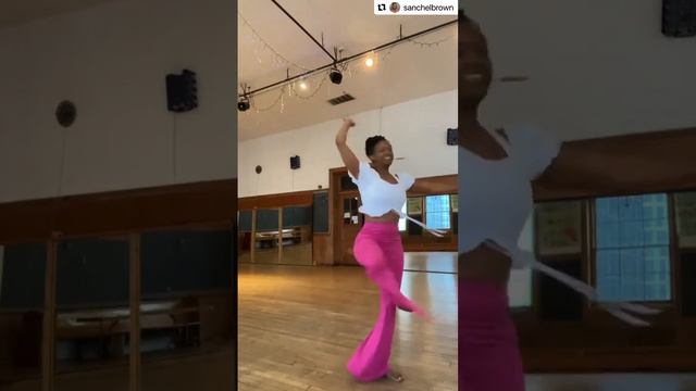 Sanchel B- Sensual West African Dance смотреть онлайн