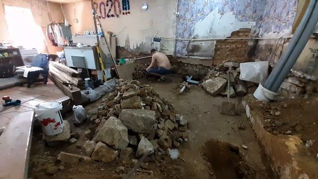 Канализация в старом доме. Временная канализация на всегда. Уклон при укладке слива. смотреть онлайн