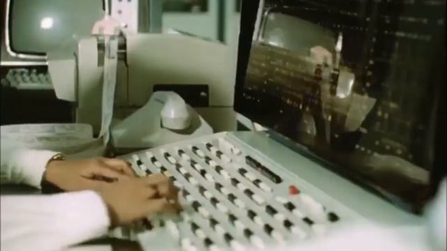 Улаанбаатар хот 1984 он, Амдрал үргэлж сайхнаараа смотреть онлайн