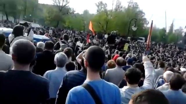 Стычка с ОМОНом.mp4 смотреть онлайн