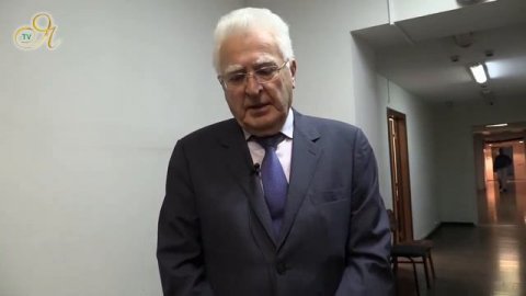 Гусейнов Абдусалам Абдулкеримович-«Революция и эволюция в исламской мысли и истории»