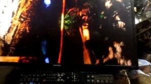 телевизор Samsung UE32H6400 с дефектом картинки