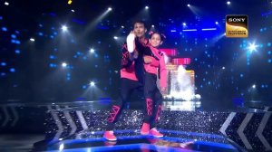 'Husn Hai Suhana' Song ऐसा Act देखकर Govinda हुए Impress! | Super Dancer 4 | Govinda Special