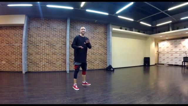 Как танцевать в клубе? Клубные танцы. Уроки танцев. Танцы для начинающих. смотреть онлайн