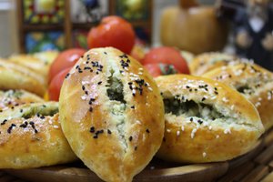 Tурецкие пирожки с творогом и сыром