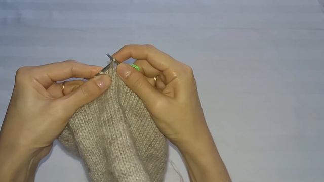Екі жақты шапка тоқимыз. Вяжем двустороннюю шапку.  Knit a double-sided beanie.