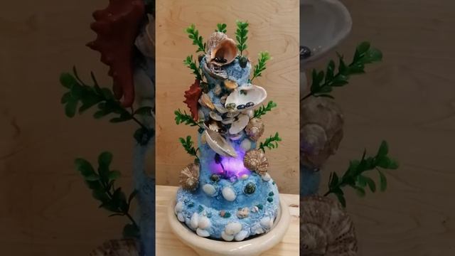 Настольный водопад "Каскад ракушек" с морской звездой и цветным туманом. смотреть онлайн