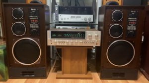 Sansui 881?Radiotehnika S90D?