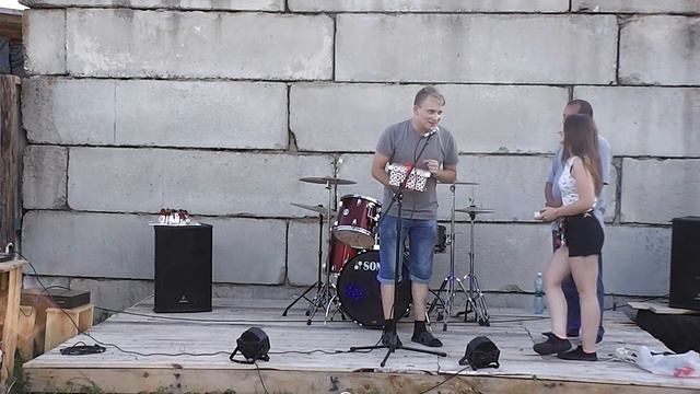 Поздравление с днем рождения. Подарки смотреть онлайн