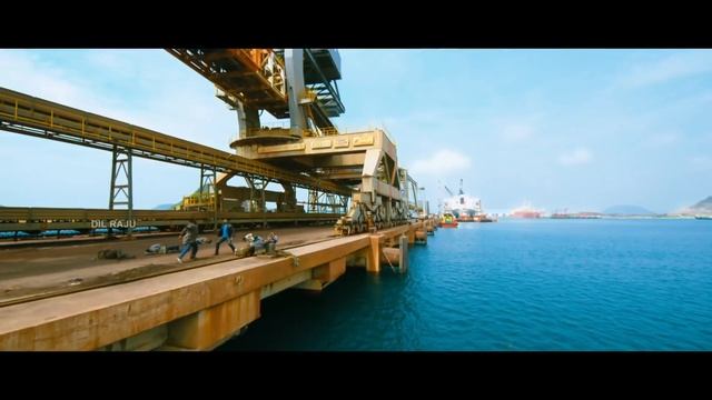 Yevadu Telugu Full Movie | Ram Charan, Allu Arjun, Shruti Haasan, Kajal Aggarwal, Amy Jackson смотреть онлайн