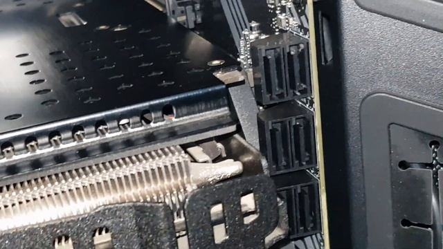 Installing a CD DVD rom in a gaming PC! смотреть онлайн