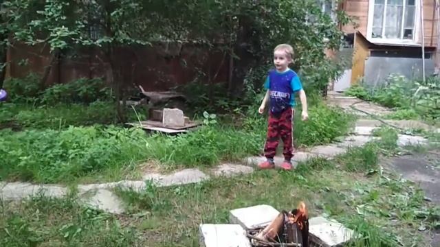 Дача, водяной пистолет смотреть онлайн