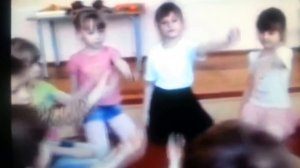 Ритмическая игра с орешками