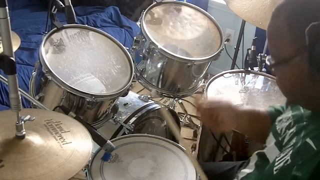 Jackson 5 - I Want You Back (Drum Cover) смотреть онлайн