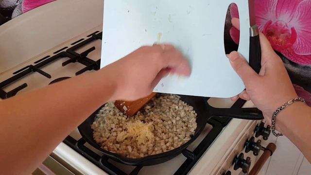 Шампиньоны с начинкой запечённые, быстро и очень вкусно! смотреть онлайн