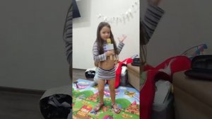 А енот в коробке живёт