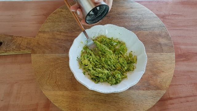 Рецепта за закуска в еър фрайър: Пържени яйца и тост с авокадо в air fryer Cosori dual blaze смотреть онлайн