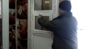 ПВХ перегородка с дверью и окошком Ивантеевка
