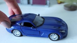 Игрушечные машинки и грузовики. Мультик про машинки. Все серии подряд (сборник)