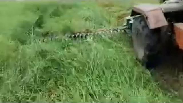 Самодельная косилка. Ременный привод. Редуктор "Шумахер" 2019 г. смотреть онлайн