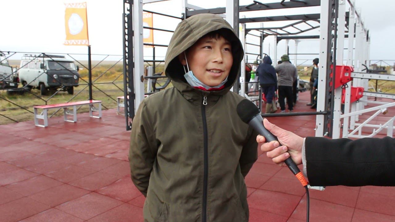 Торжественное открытие спортивной площадки и стеллы