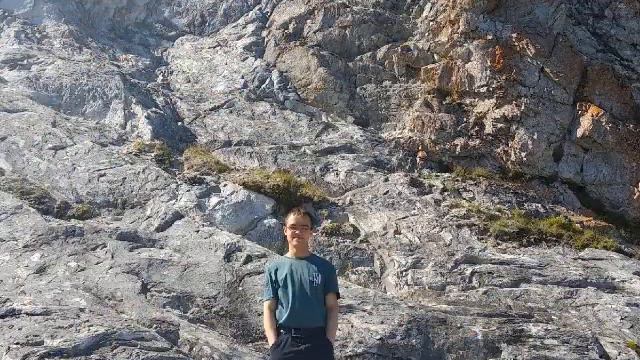 давайте почтим пямять Димы минутой молчания почтим пямять моему хорошему другу 15 06 - 17 06