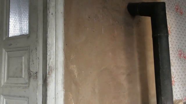Буржуйка и печь  -  в один дымоход