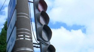 Что делать и куда обращаться если не работает светофор?