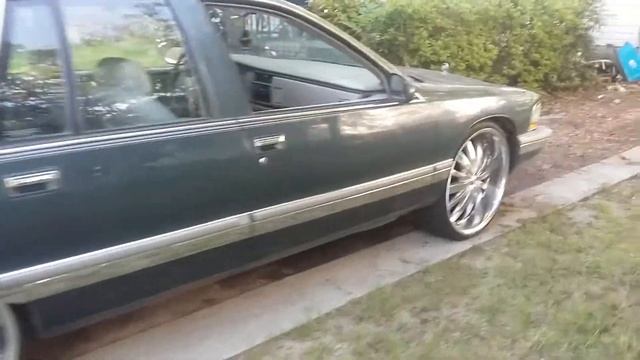 95 Buick Roadmaster on 24's смотреть онлайн