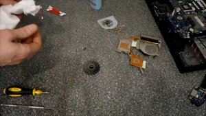 Разборка, чистка, сборка ноутбука (Lenovo G770)