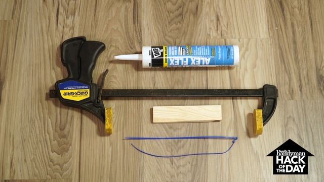 Handyman Hack of the Day: Makeshift Caulk Gun смотреть онлайн